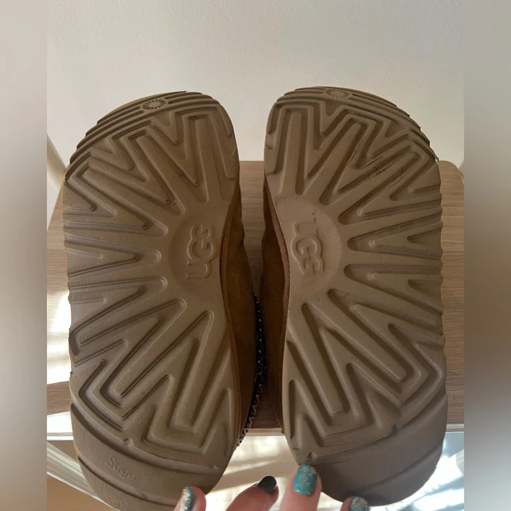 UGG Tasman Slippers - Picture 5 of 8